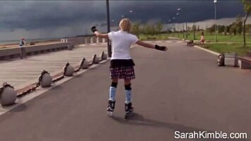 sara kimble rollerblades naked in park flashing her sweet pussy up close 😘🔥