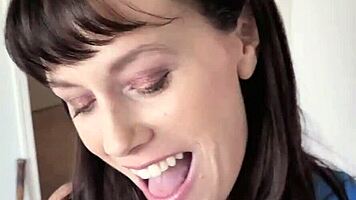 ohh alana cruise that hot milf bicycle bangin got me feelin the blues so bad