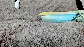 Perfect body babe poses big tits on webcam in solo tease show