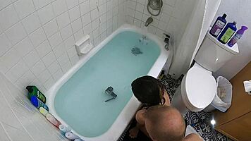 candy cruise chokes on asian cock in tub?