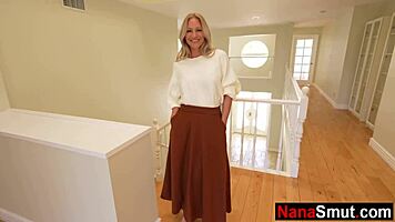 i ride big tits mature granny's juicy pussy cowgirl style