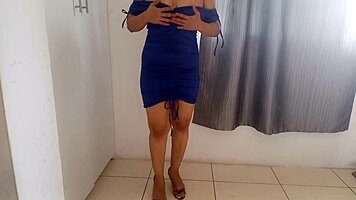 oh damn this juicy latina masturbates hard on bed edge with toys squirting