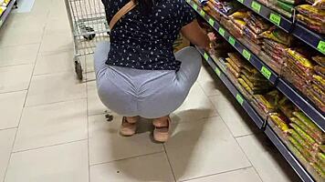 found the hot gym babe shopping, invited her over to fuck 😈 part 1