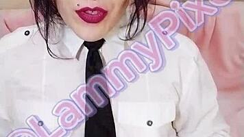 doesn't lammy look so sexy in that tight skirt? wanna see her strip?