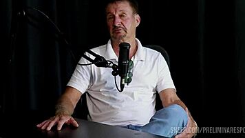 Carlos Urach heats foreplay podcast with Bia Hot and Pri Melancia part 3