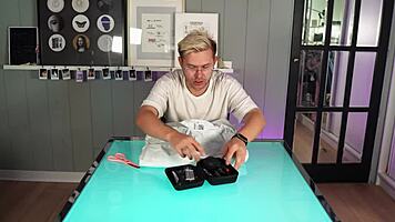 Gorgeous Redhead Babe Savors Thick Pulsing Cock