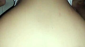 intenta no correrte dentro de mi con este coño apretado en vaquera inversa creampie