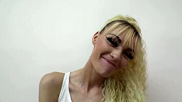 um petite blonde sassy like lickin balls n rimmin ass then suckin cock till milky cum 😩💦