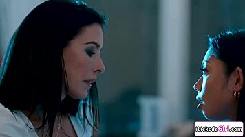 Stepmom spreads legs for wet pussy eating in taboo dreams