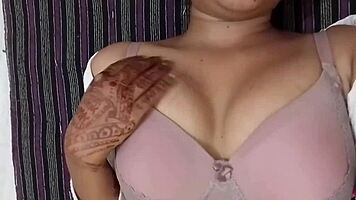 Desi Indian babe fingers crazy wet pussy with huge ass worship!