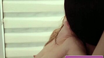 Hot Lesbians Scarlett Sage Julie Kay Gobble Juicy Pussy in Bathtub!