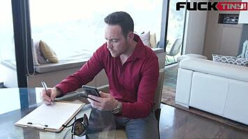 kate bloom poses blue eyes charm goo play