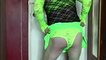 crossdressing sissy piss lover begs fill tube to swallow