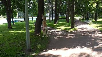 Exhibitionist flashes big tits publicly in St Petersburg