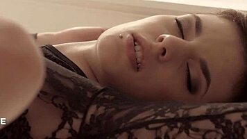 european teen gf moans in intimate wet pussy pounding 😍💦👅