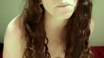 blonde big tits slut offers herself as prize with sexy curves 😈