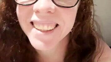 blonde big tits slut offers herself as prize with sexy curves 😈