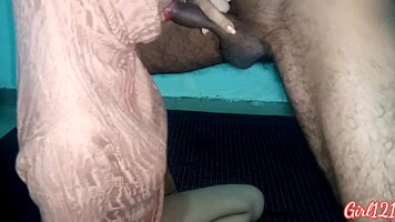 Muslim Girl Squirts Gushingly on Black Cock