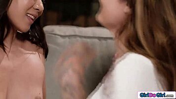 Bold Wet Pussy Licking Frenzy