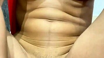 YOUNG LATINA TEASES To JUICY ORGASM