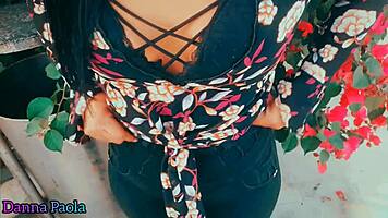 street cash for horny big ass milfs riding hard