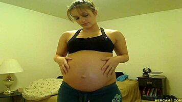 pregnant tori taylor teases in tight blue shorts