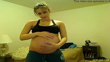 pregnant tori taylor teases in tight blue shorts