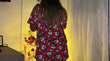 Asking Santa for wild Christmas fuck fantasy, he delivers deep inside