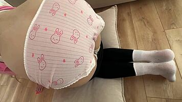 Sea Girls' Salty Anus Taste Tested with Gaping Assplay Creampie and Farting