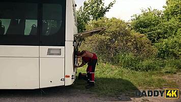 Tourist Redhead Gets Super Horny in Hot Air for Old Friend's Hardcore Seduction Fuck