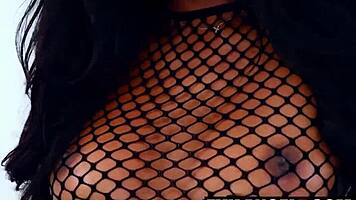 Whoa latex babe nicole kitt takes vince karter's cock and dildo dp hardcore!