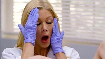 Lesbian Squirters' Explosive Mutual Orgasm Frenzy