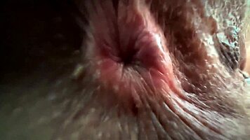 All-Natural 18-Year-Old's Tempting Unfiltered Curves