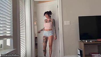 Spying Stepsis Gets Stepbro's Monster Cock Stuffing Her Sloppy Holes!