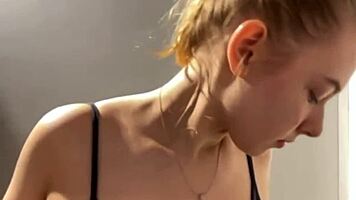 bbw blonde teen masturbates wet pussy orgasms hardcore in public gym outdoor webcam fuck