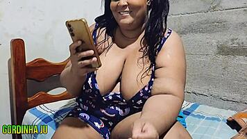 Latina Milf's Ecstatic Mouth Overflowing With Passionate Cumshot