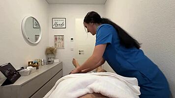 Fucked the Sexy Masseuse from Dating App Until She Moaned in Ecstasy!