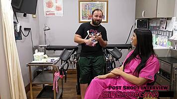 tampa uni nurse selena sativa spreads shaved pussy for anal toys and gaping exam