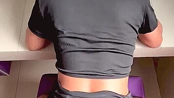 hot latina big ass homemade photoshoot ends in steamy cumshot