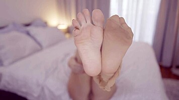 come play with my feet blonde milf craves your hot load