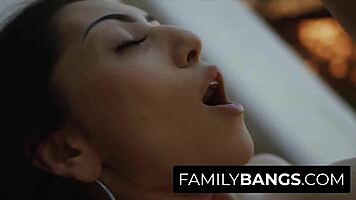 Brunette Judy Jolie develops crush on fit Codey Steele