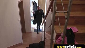 Homeless Hottie Screams in Ecstasy During Her Wild Tub Pounding Fury!