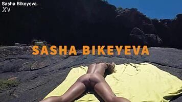 russian nudist sasha bikeyeva perfect nude body atlantic coast stroll