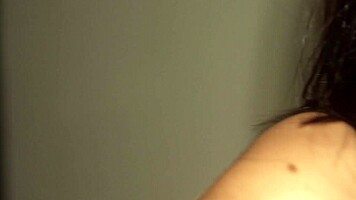 Milf Neighbor Shakes Ass Welcomes New Guy 🏠