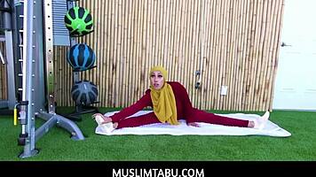 Arab Wife Cheats With Trainer Hijab Blowjob Fuck