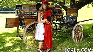 i'm fingering my hot honey's tight pussy so good