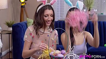 Eliza Ibarra and Maya Woulfe Scissor Lick Pussies in Hunny Bunnies