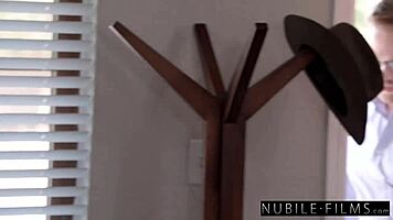 ridin realtor's huge cock seals better deal 😈💦