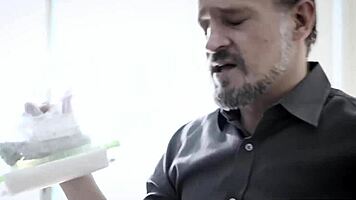 tease me with your lips around this throbbing cock