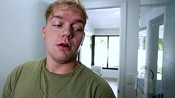 i let him lick my wet pussy then fuck me hard in shower